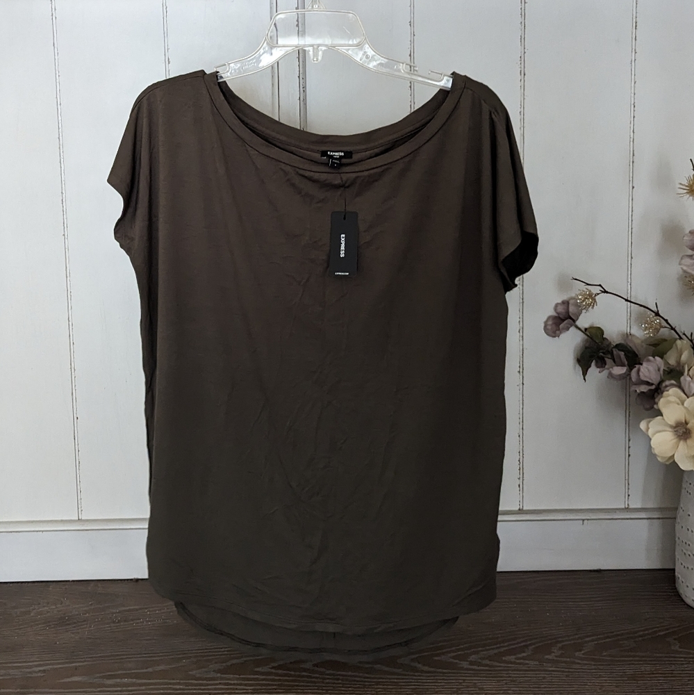 NWT Express Top